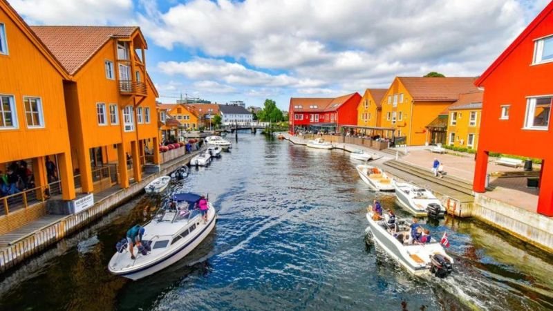 Emirates Airlines Kristiansand Reservation Office in Norway