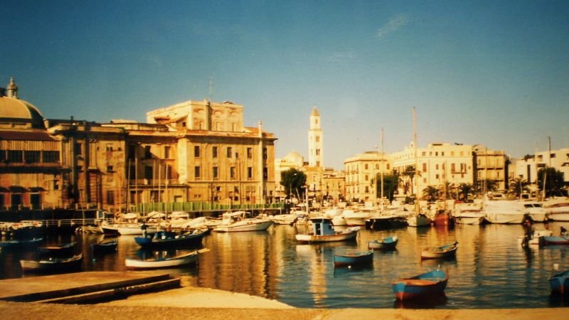 Turkish Airlines Bari Office In Italy