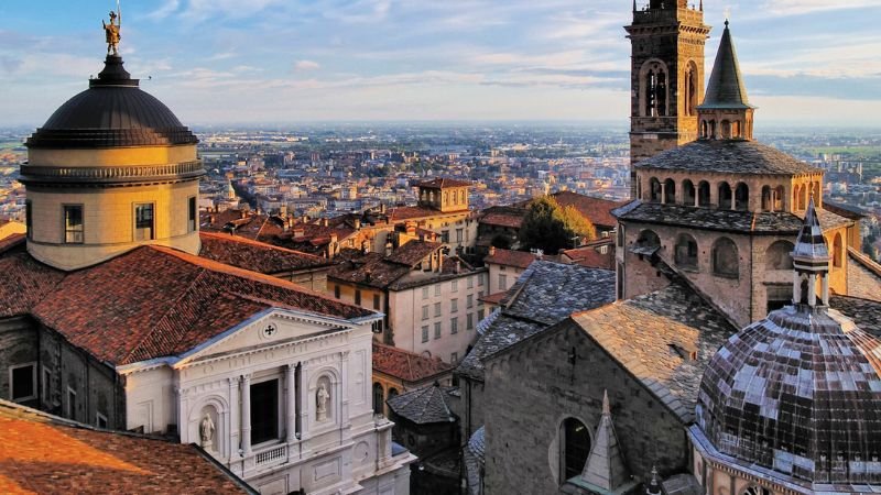 Turkish Airlines Bergamo Office In Italy